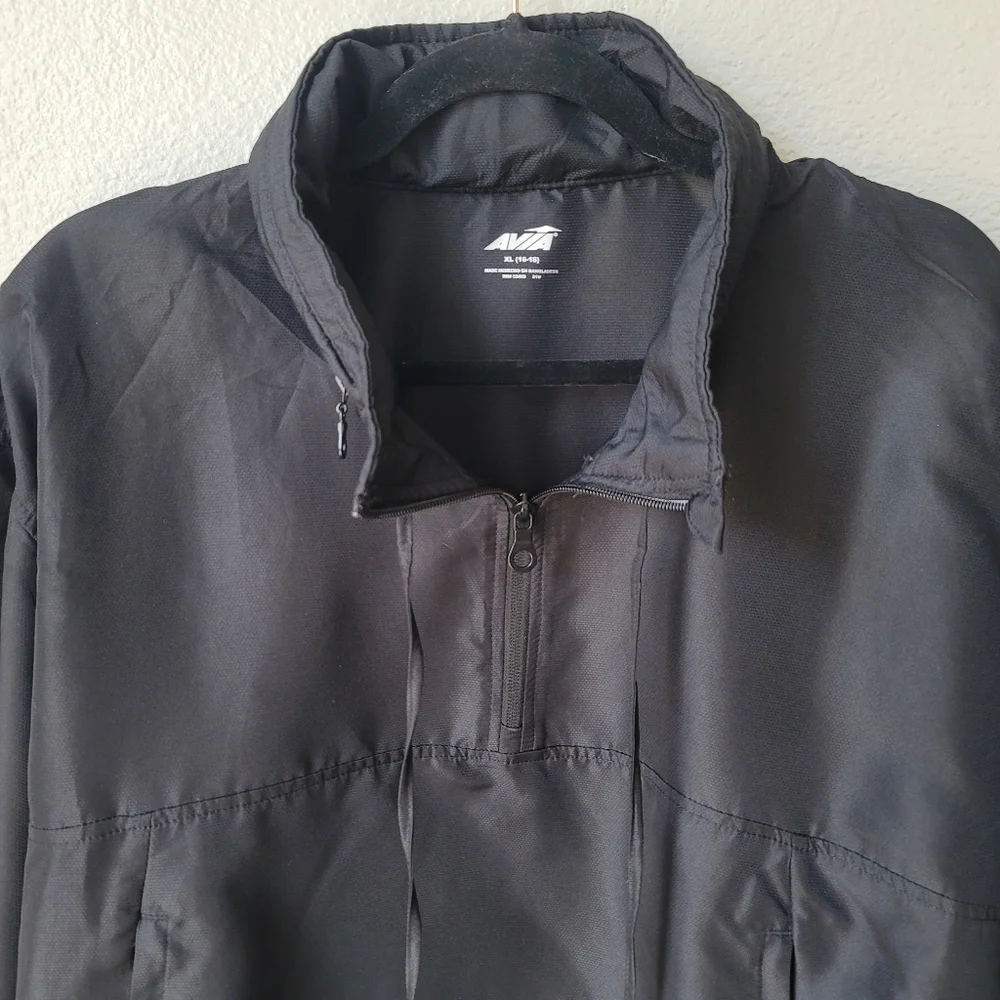 Avia Kid's Half Zip Lightweight Jacket Size XLarge (16-18) In Black